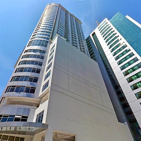 Currency Serviced Suites Manila Exterior photo