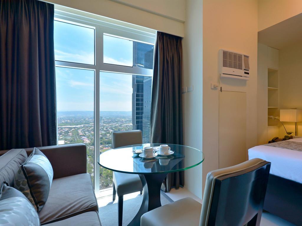 Currency Serviced Suites Manila Exterior photo