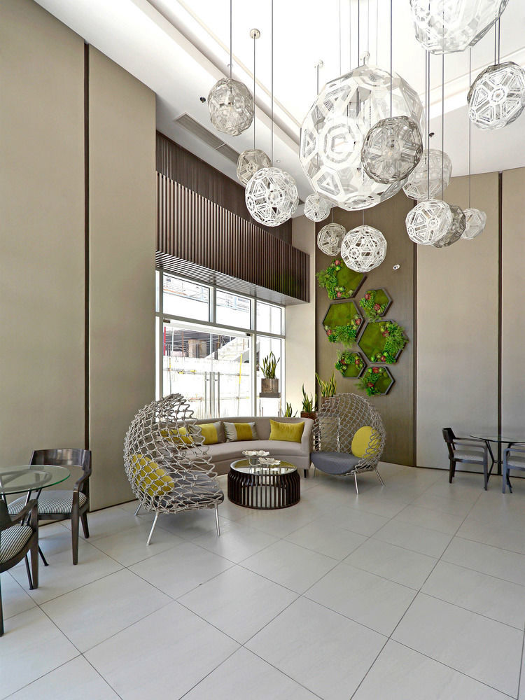 Currency Serviced Suites Manila Exterior photo