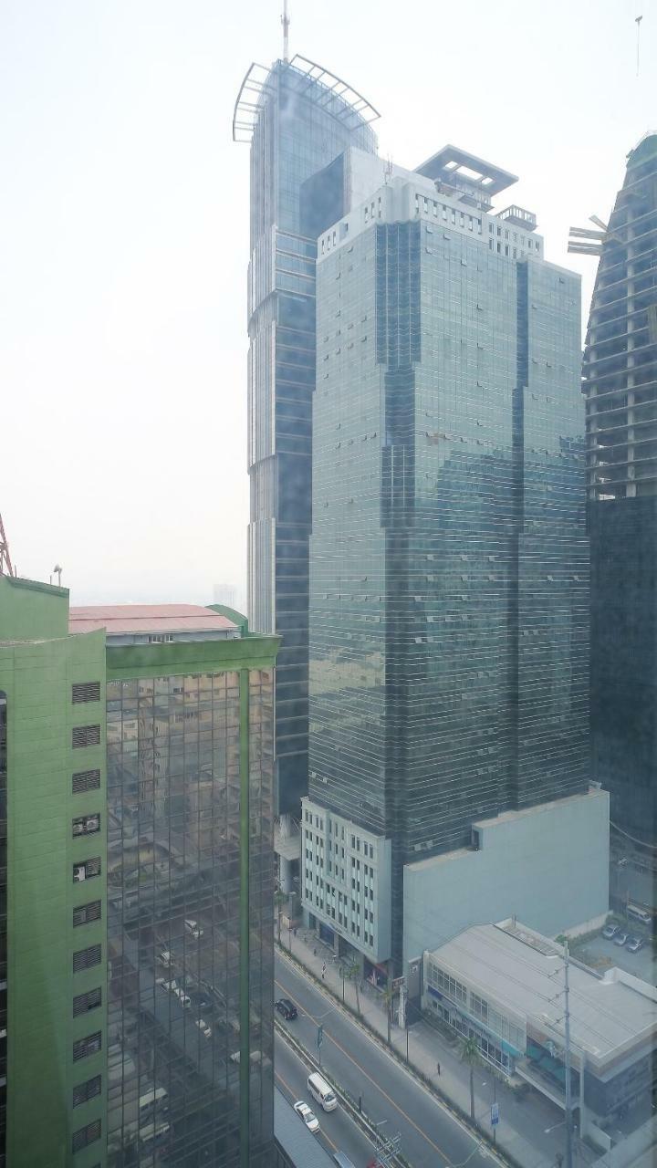Currency Serviced Suites Manila Exterior photo